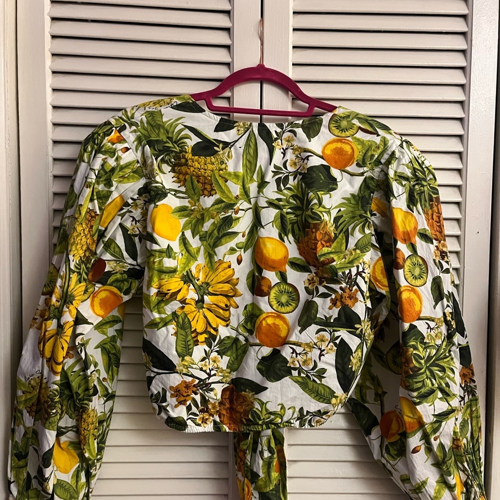 Cara Cara Angela Crop Top in Banana Print size 8 NWT - Picture 4 of 5